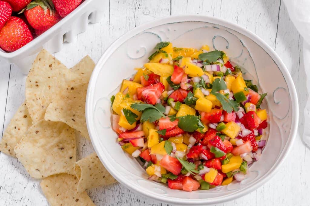 mango strawberry salsa with chips