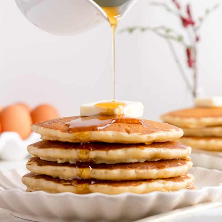 pancakes recipe for two with maple syrup.